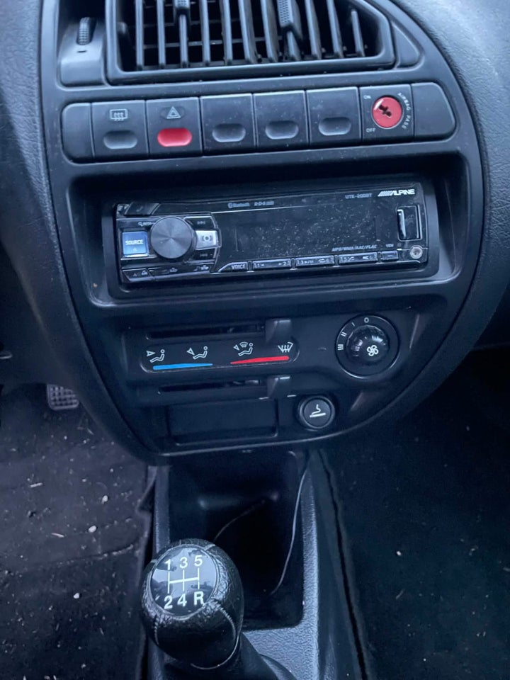 Citroën Saxo 1,4i SX 3d