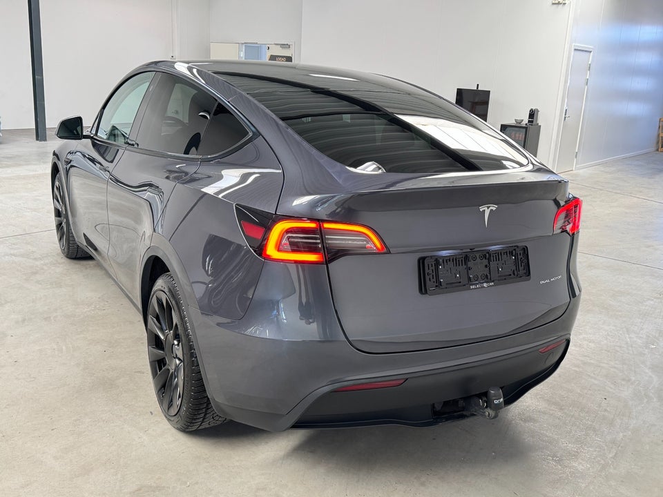 Tesla Model Y Long Range AWD 5d