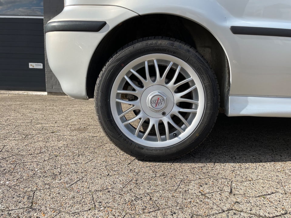 VW Polo 1,4 16V Comfortline aut. 3d