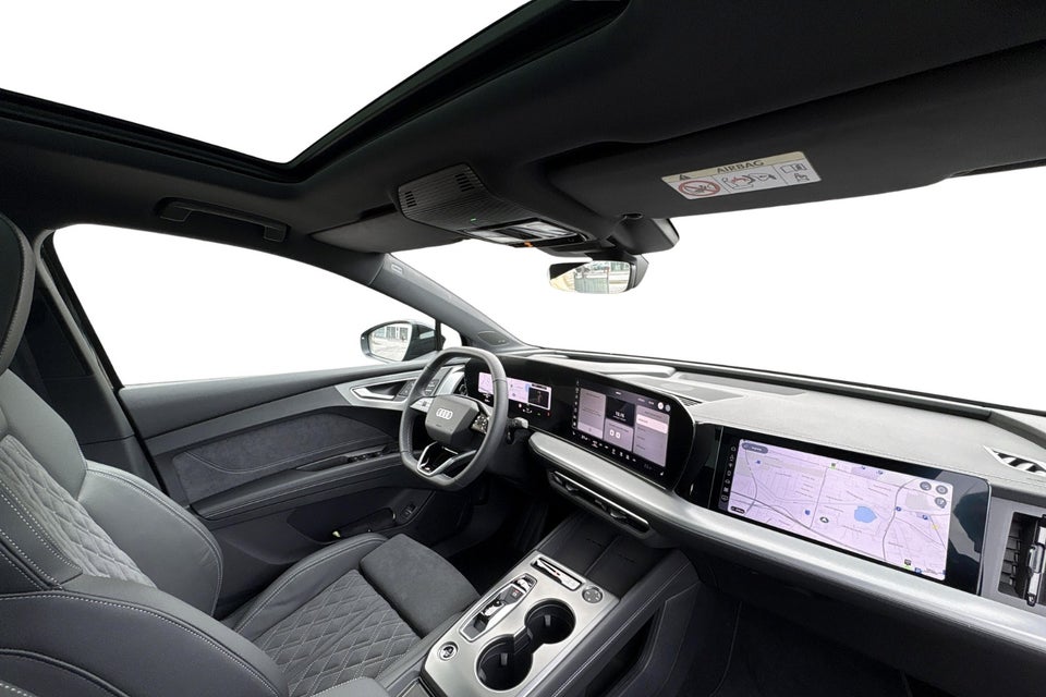 Audi Q4 e-tron performance quattro 5d