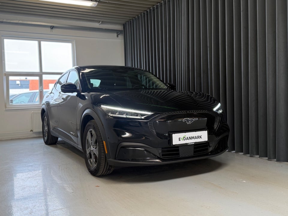 Ford Mustang Mach-E 70 Standard Range 5d