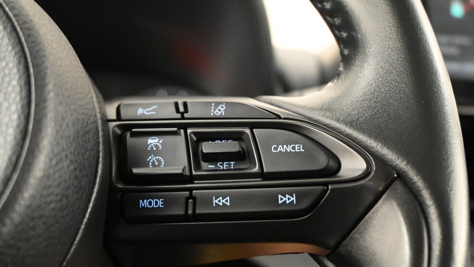 Toyota Yaris 1,5 Hybrid H3 e-CVT 5d