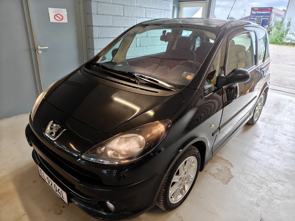 Peugeot 1007 1,6 Sporty 2-tr. 3d