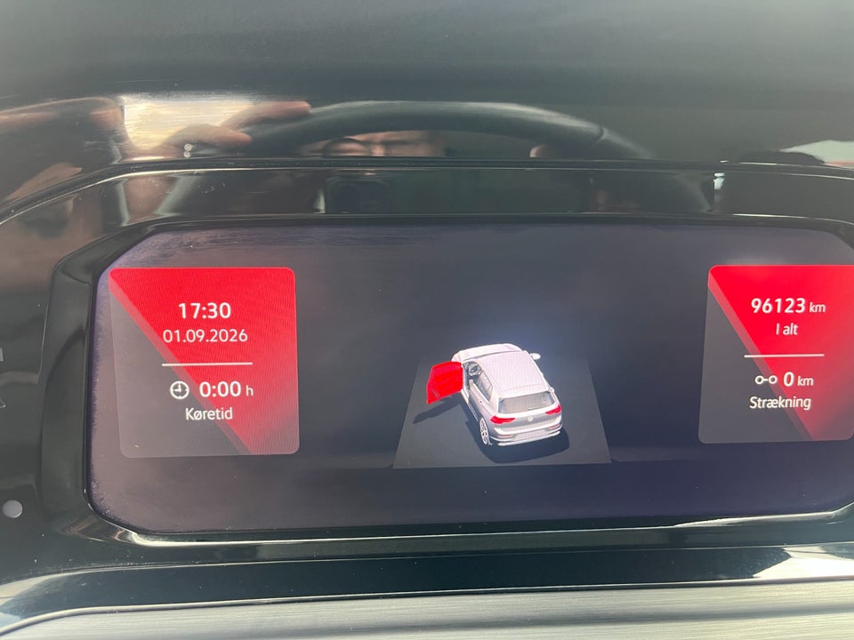 VW Golf VIII 1,4 eHybrid DSG 5d