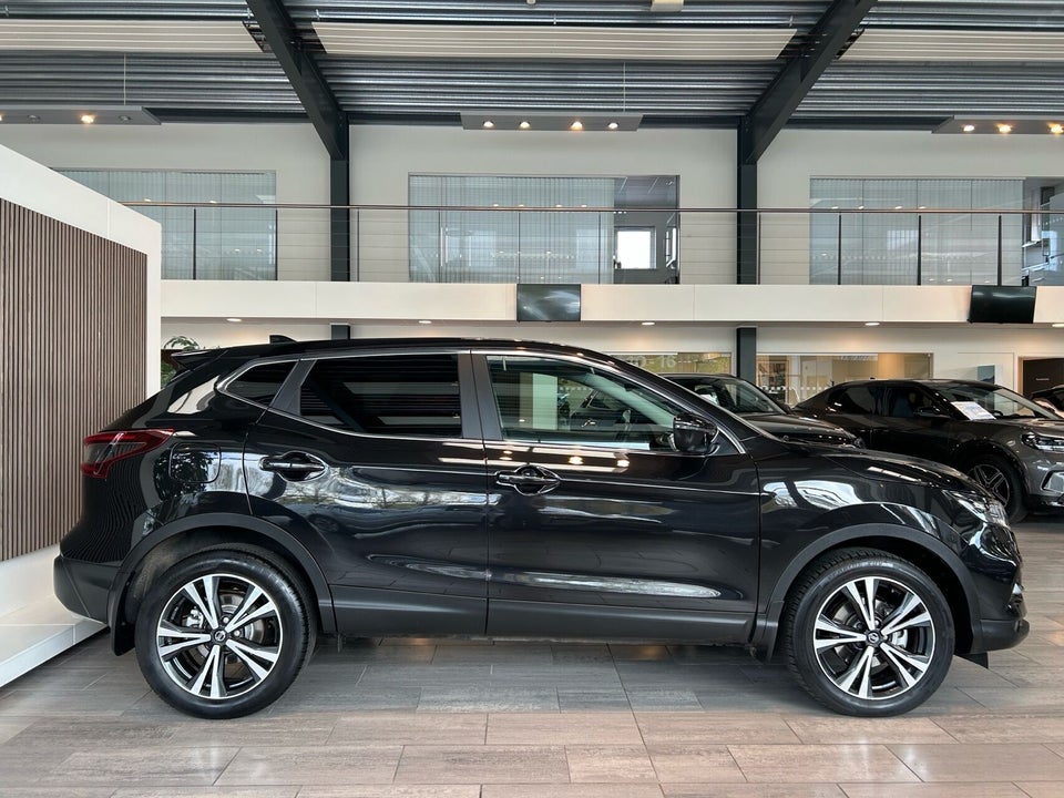 Nissan Qashqai 1,3 Dig-T 160 N-Connecta DCT 5d