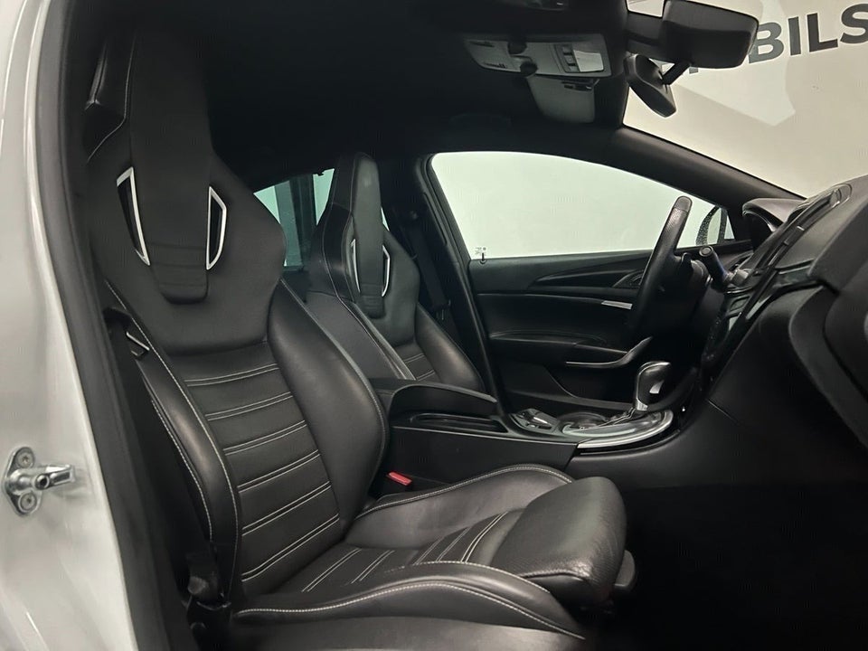 Opel Insignia 2,8 OPC aut. 4x4 4d