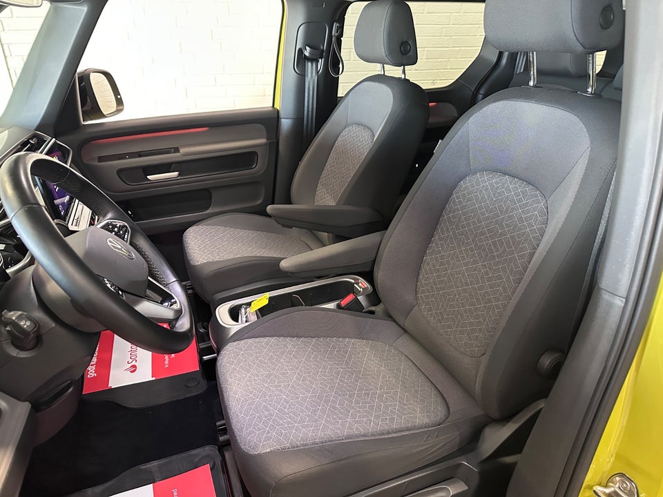 VW ID.Buzz 77 Pro SWB 5d