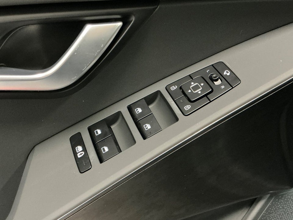 Kia Niro 64 EV Upgrade 5d