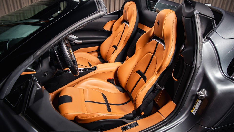 Ferrari SF90 Spider 4,0 DCT 2d
