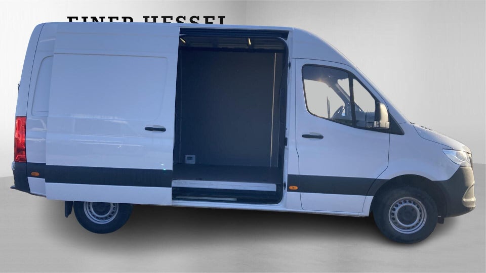 Mercedes Sprinter 317 2,0 CDi A2 Kassevogn aut. RWD