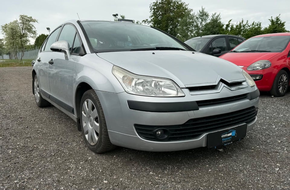 Citroën C4 1,4 16V Advance 5d