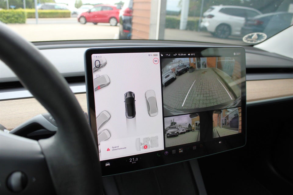 Tesla Model 3 Long Range AWD 4d