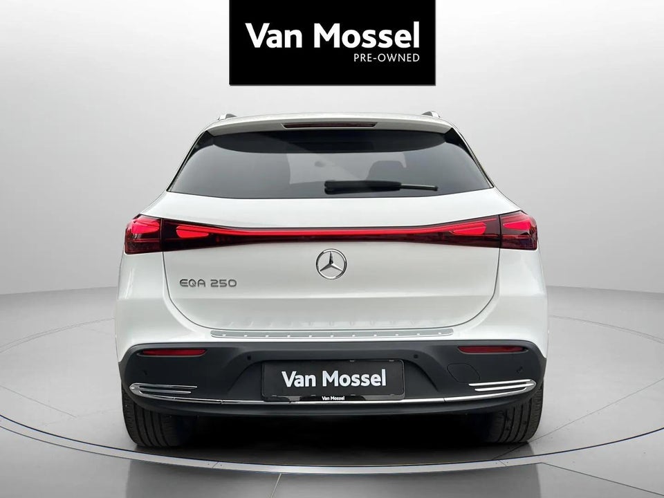 Mercedes EQA250 Progressive 5d