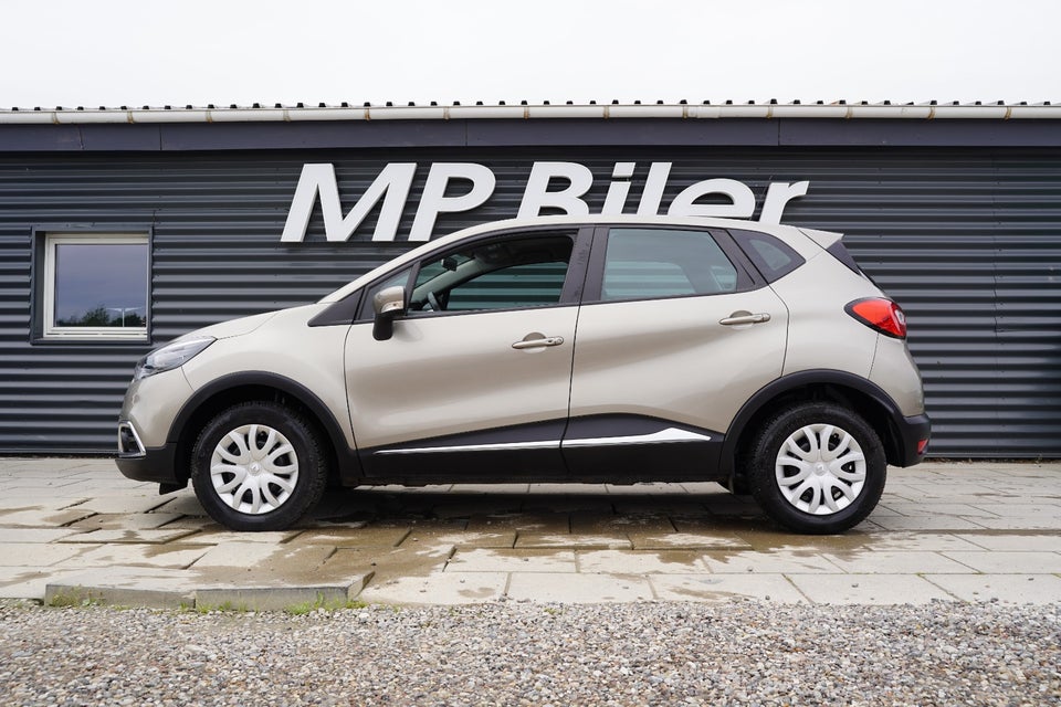 Renault Captur 0,9 TCe 90 Expression 5d