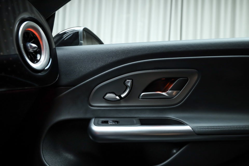 Mercedes CLA250+ EQ Progressive 4d