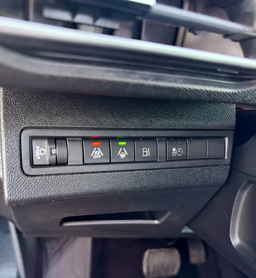 Peugeot 3008 1,6 Hybrid Allure Pack EAT8 5d