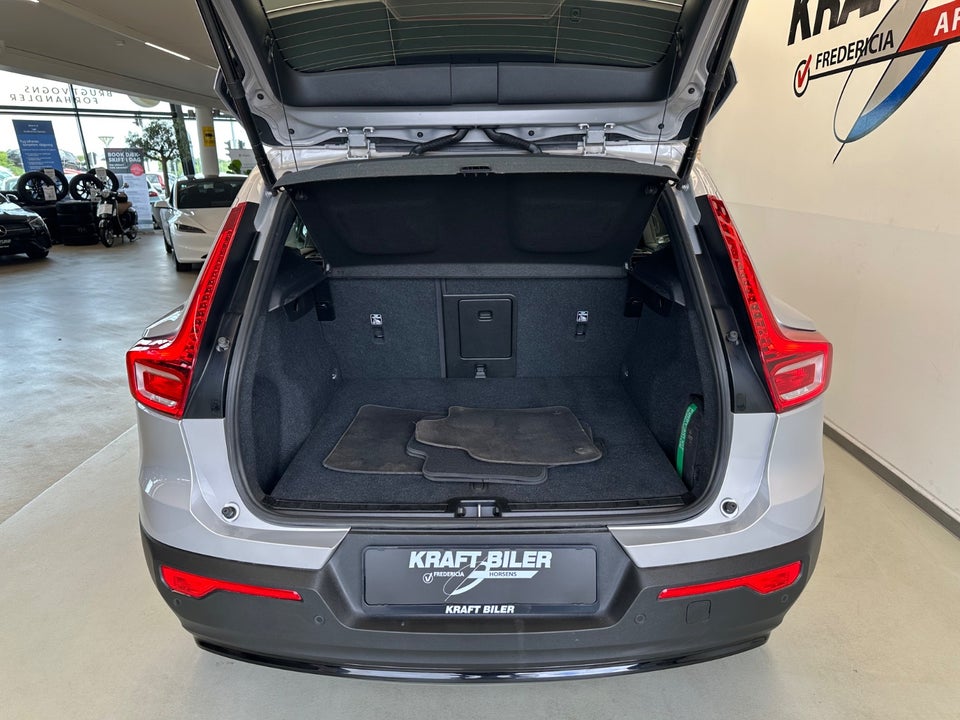 Volvo XC40 ReCharge Extended Range Plus 5d
