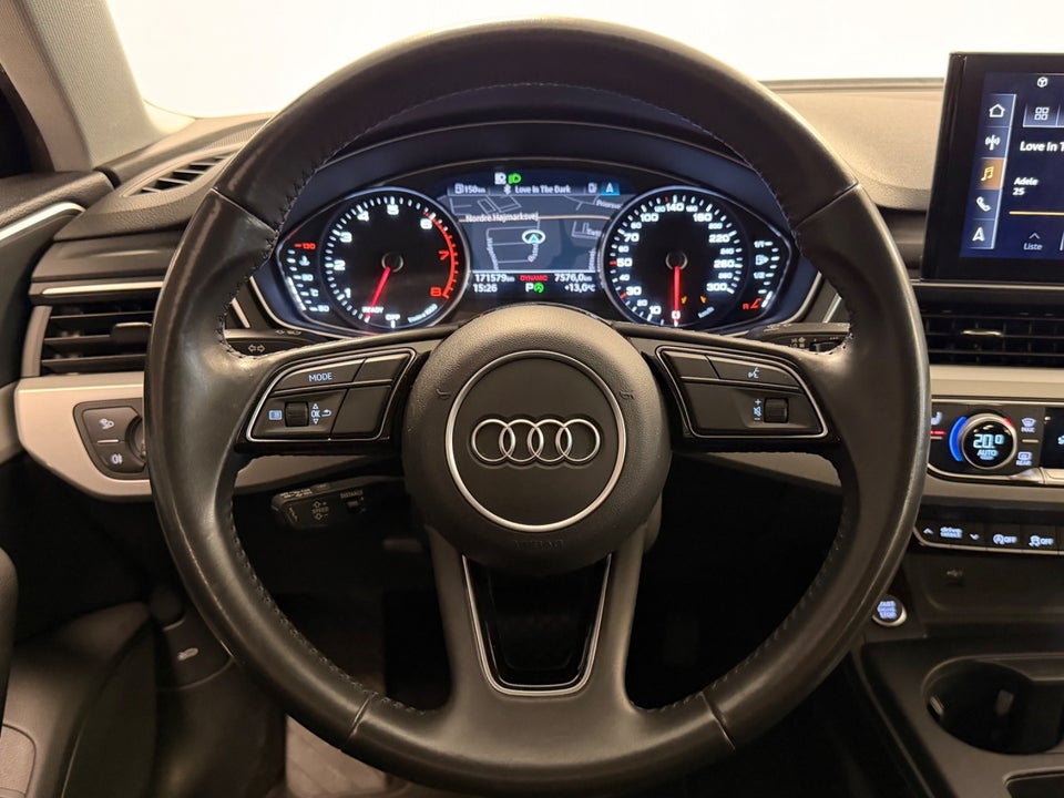 Audi A4 40 TFSi Advanced Avant S-tr. 5d