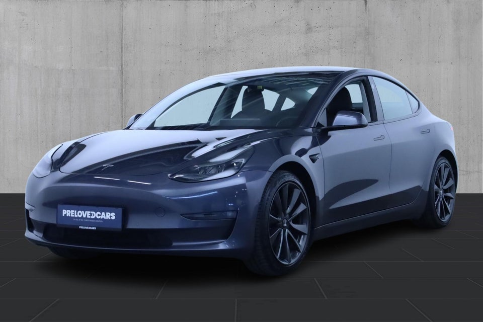 Tesla Model 3 Long Range AWD 4d