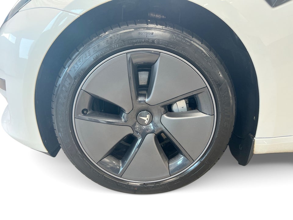 Tesla Model 3 RWD 4d