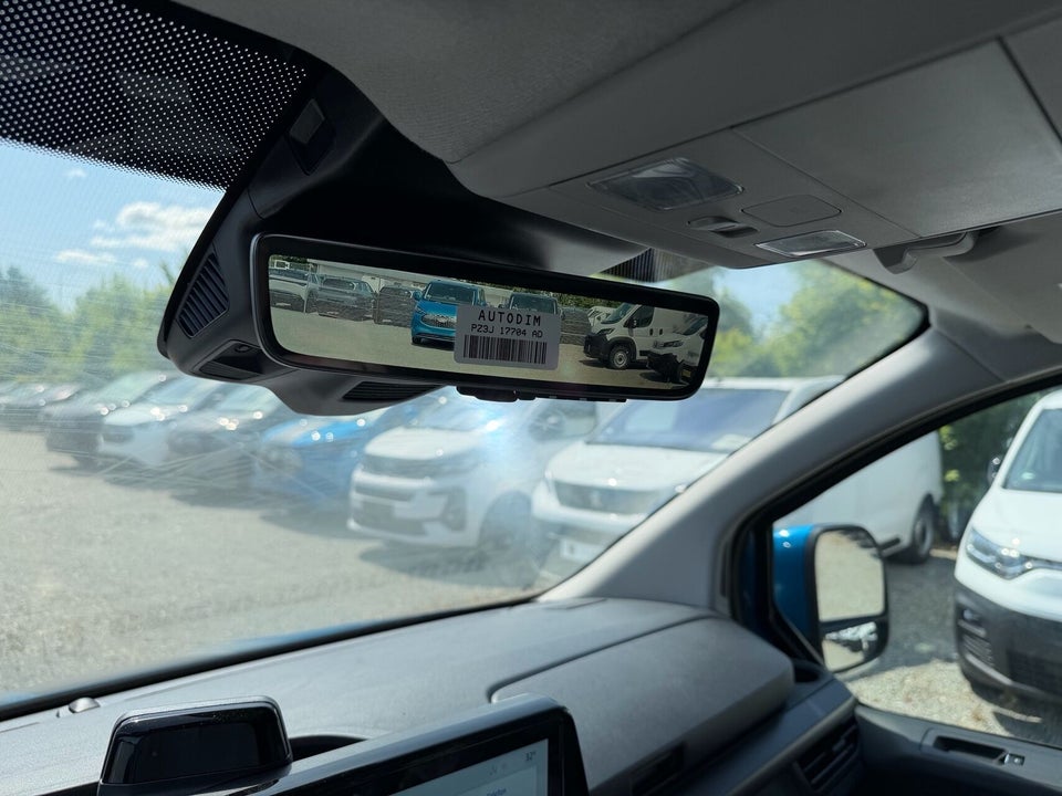 Ford E-Transit Custom 320 L1 71 Sport