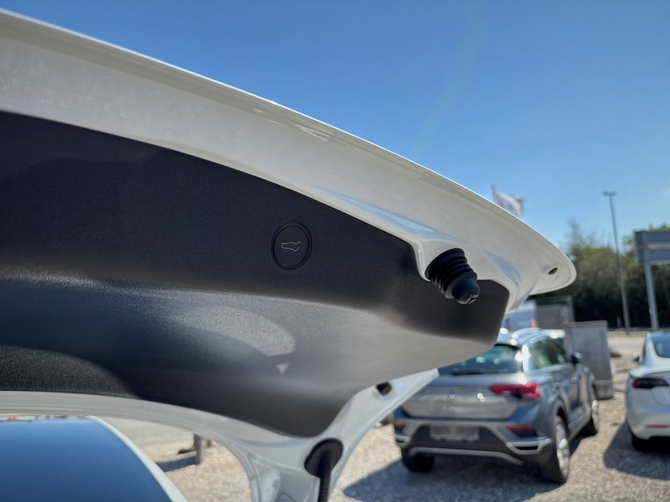 Tesla Model 3 RWD 4d