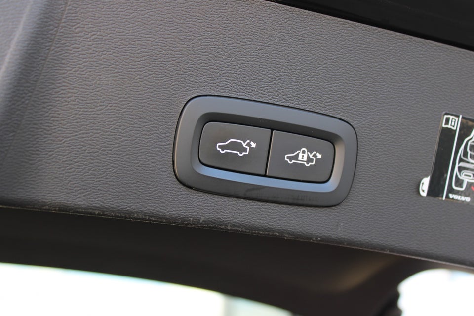 Volvo XC40 P8 ReCharge Twin Ultimate 5d