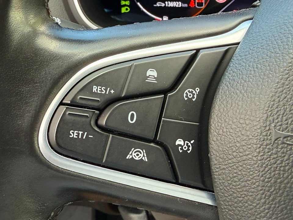 Renault Megane IV 1,6 E-Tech Intens Sport Tourer Van 5d
