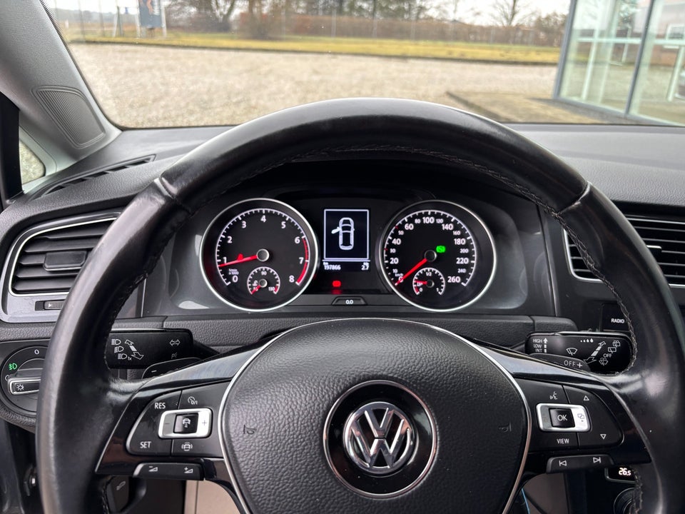 VW Golf VII 1,5 TSi 130 Comfortline DSG 5d