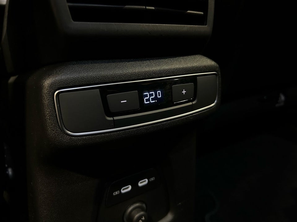 Audi Q4 e-tron 40  5d