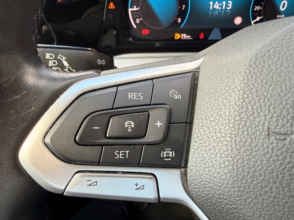 VW Golf VIII 1,5 TSi 130 Life 5d