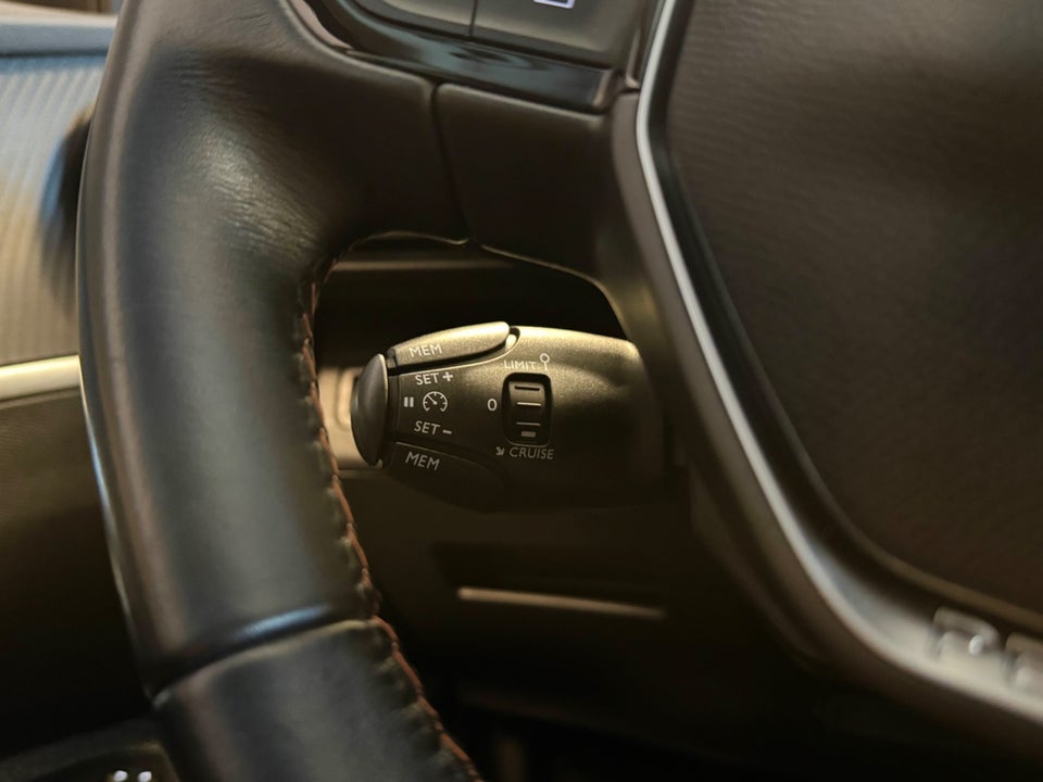 Peugeot 5008 1,6 BlueHDi 120 Allure 7prs 5d