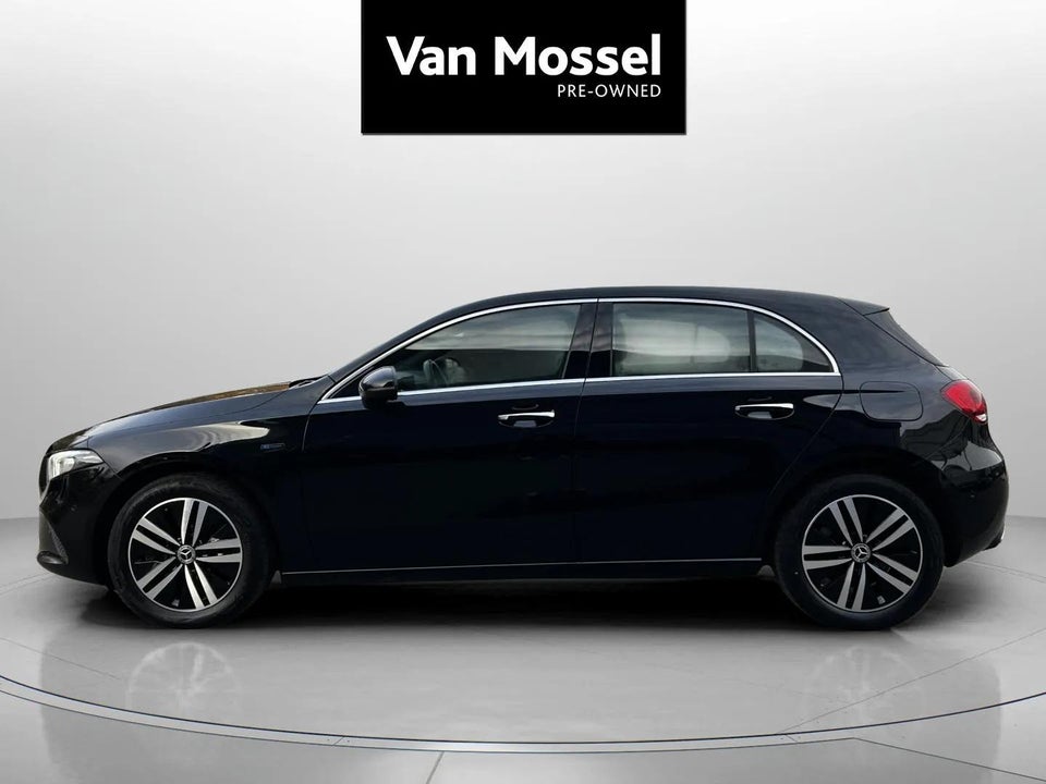 Mercedes A250 e 1,3 Progressive aut. 4d