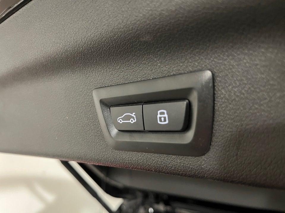 BMW iX1 xDrive30 M-Sport 5d