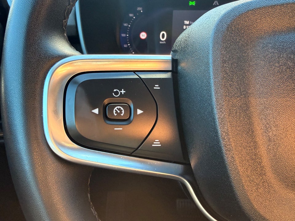 Volvo C40 P6 ReCharge Core 5d