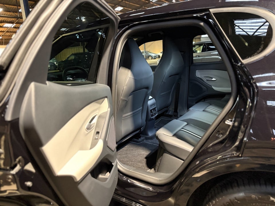 Ford Capri 79 Select Extended Range AWD 5d