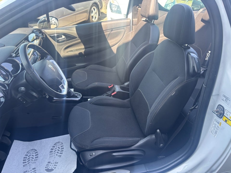 Citroën DS3 1,2 PureTech 82 Style Cabrio 2d