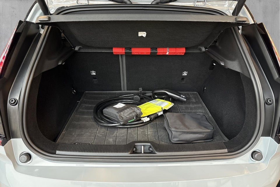 Volvo EX30 Standard Range Plus 5d