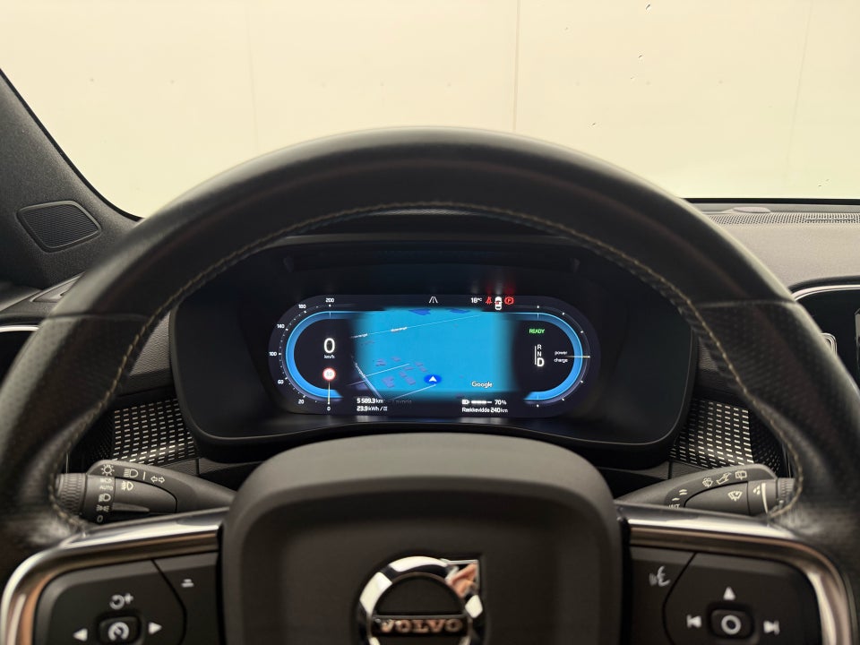 Volvo XC40 P8 ReCharge Twin R-Design 5d