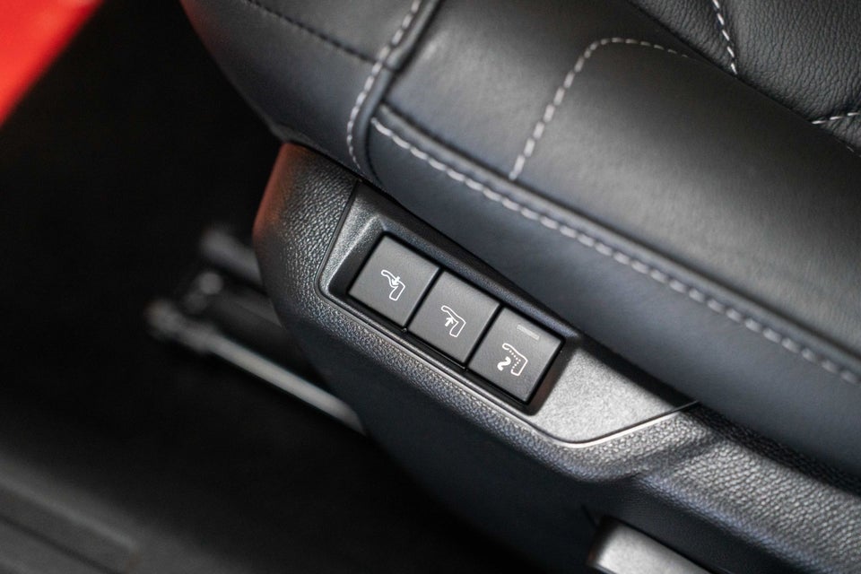 Citroën ë-C4 X 50 Shine 4d