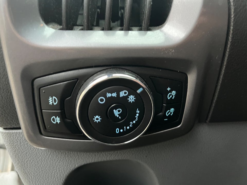 Ford Transit Custom 290L 2,0 TDCi 130 Trend