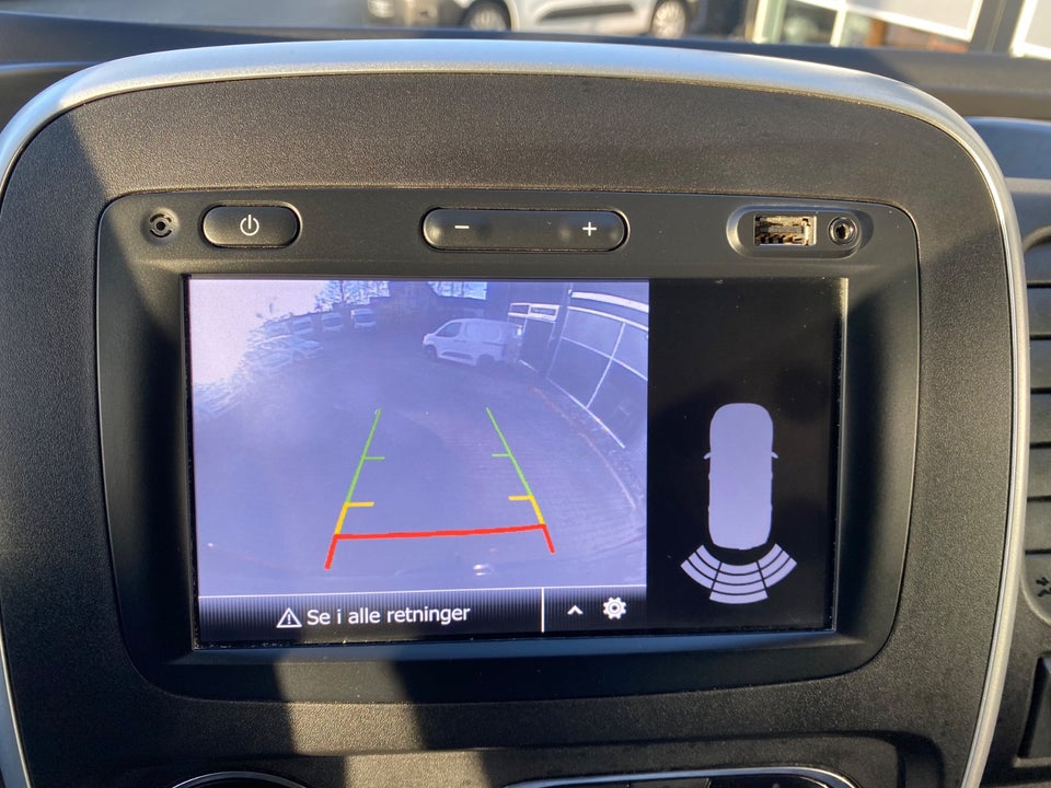 Renault Trafic T29 2,0 dCi 170 L2H1 EDC