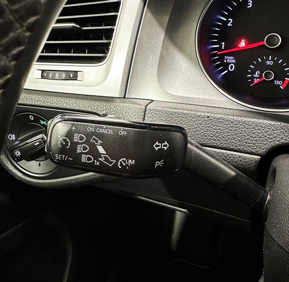 VW Golf VII 1,2 TSi 105 Comfortline BMT 5d