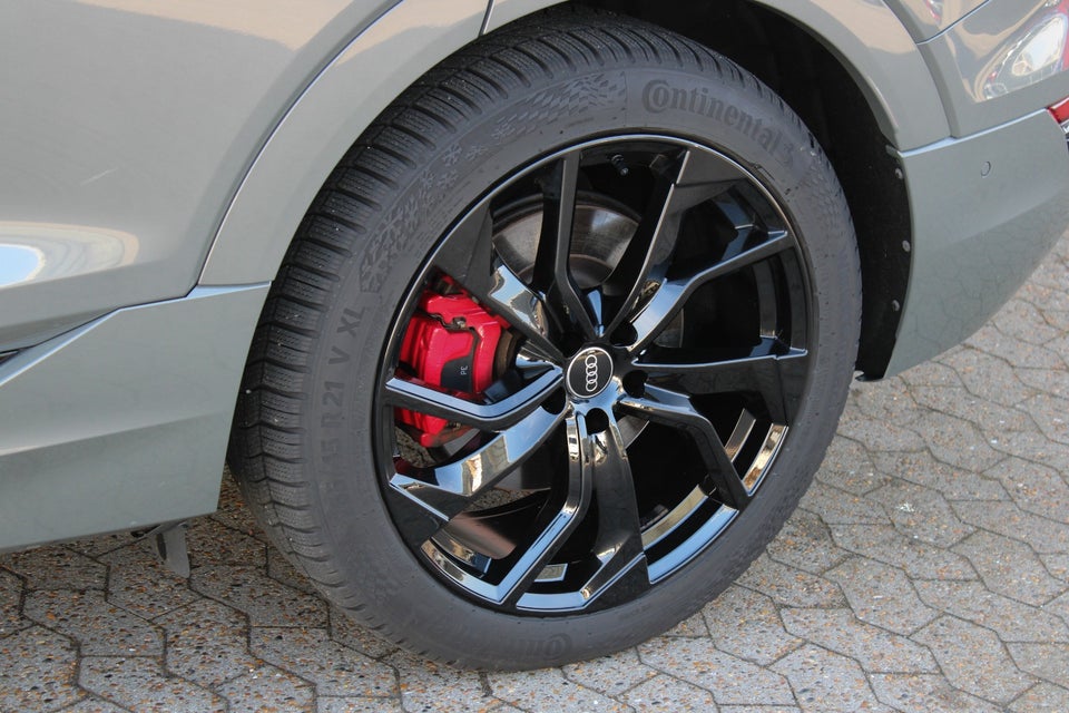 Audi Q8 e-tron 55 S-line Sportback quattro 5d