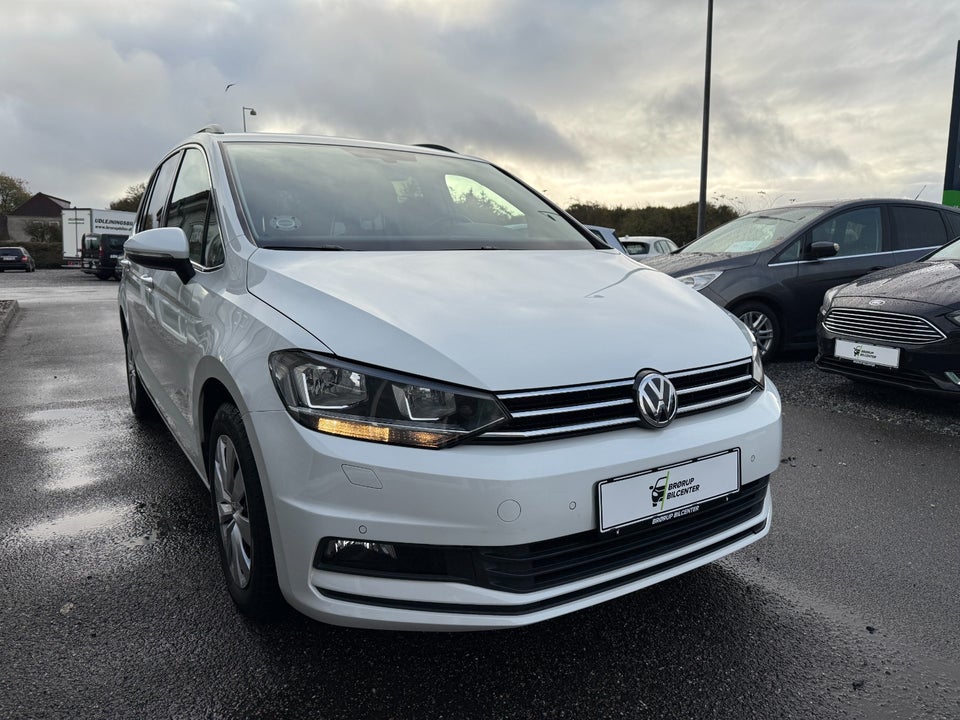 VW Touran 2,0 TDi 150 Comfortline DSG Van 5d