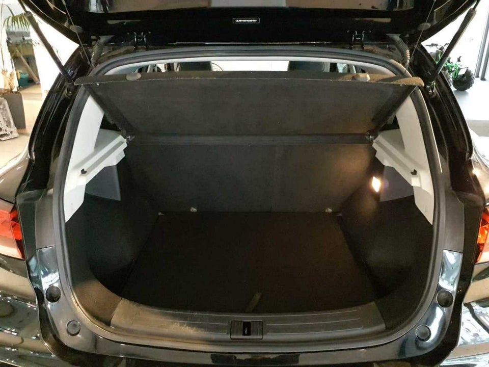 MG ZS 70 Maximal Luxury 5d