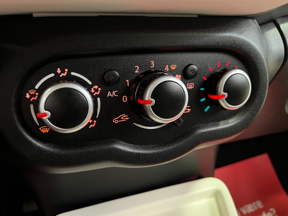 Renault Twingo 1,0 SCe 70 Expression 5d