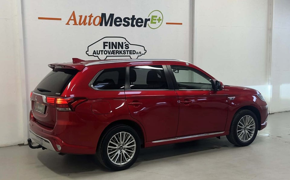 Mitsubishi Outlander 2,4 PHEV Intense CVT 4WD 5d