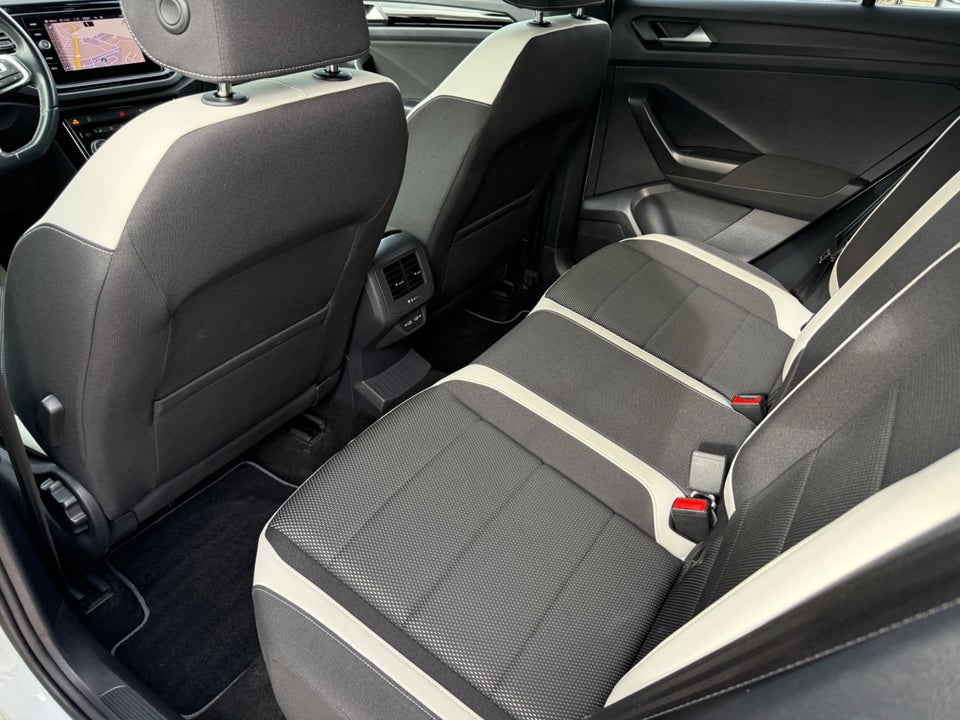 VW T-Roc 1,5 TSi 150 Sport DSG 5d