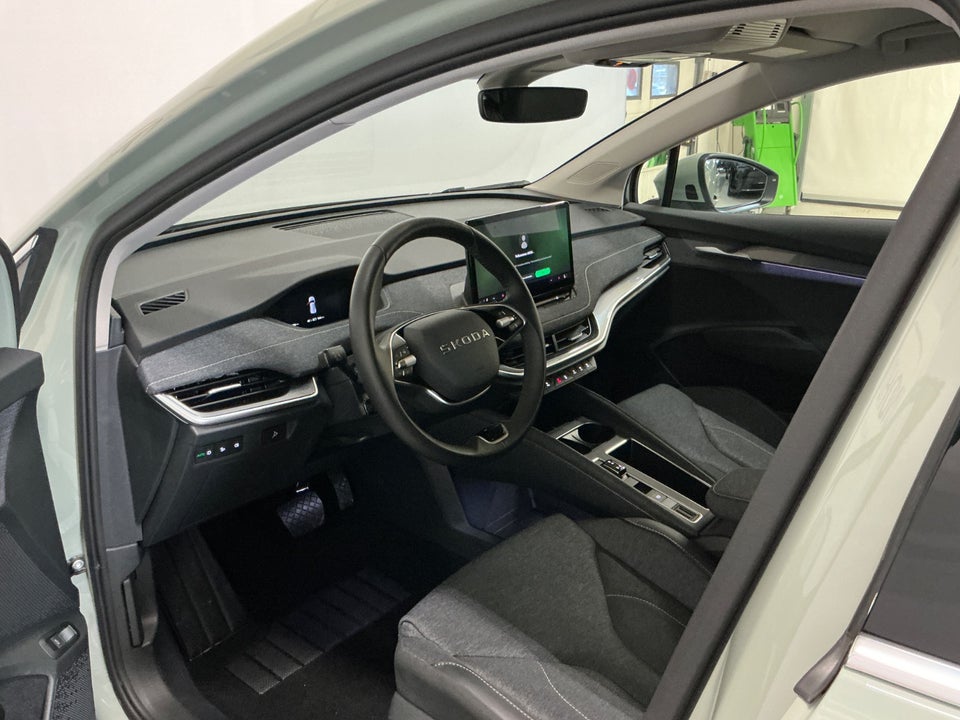 Skoda Elroq 60 iV Loft 5d